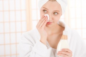 Dermatokosmetika je účinější než přípravky z drogerie